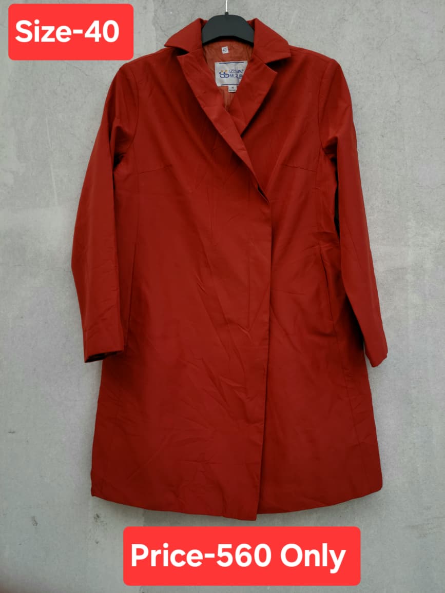 Ladies Overcoat 40 Size